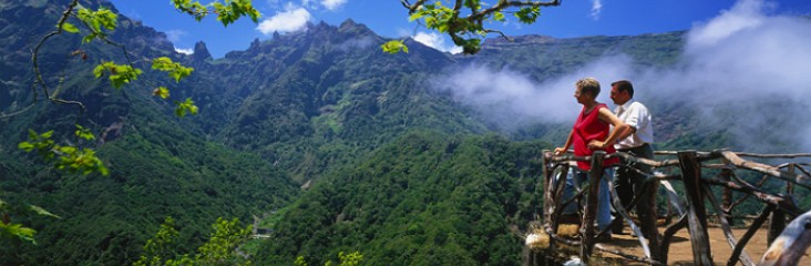 Relaxed walking, cycling, canoeing and activity holidays
