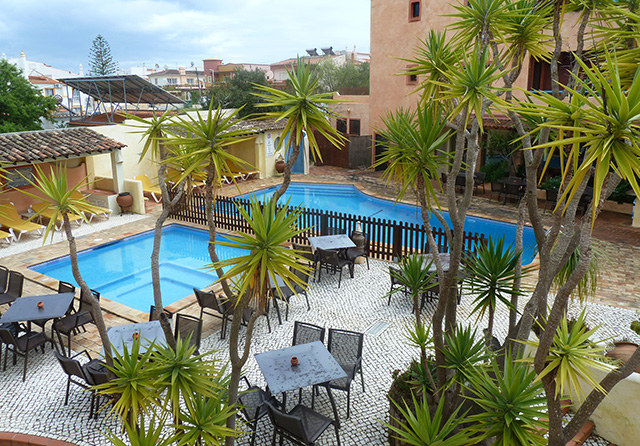 Charming hotel in the Western Algarve