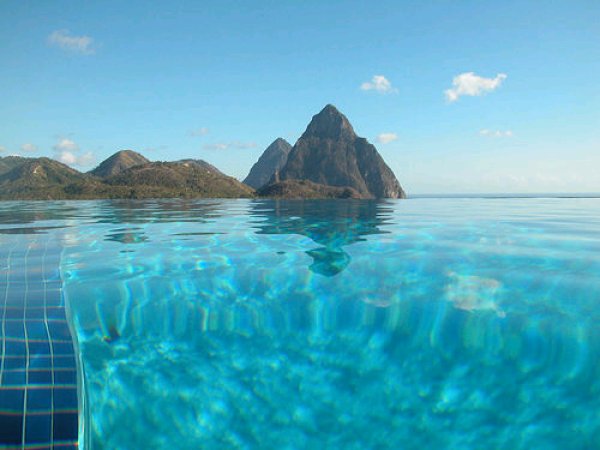 stlucia St Lucia's Pitons (Phil Blackburn/Flickr)