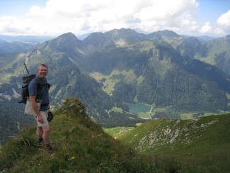 Stumpy on the High Alps Walk